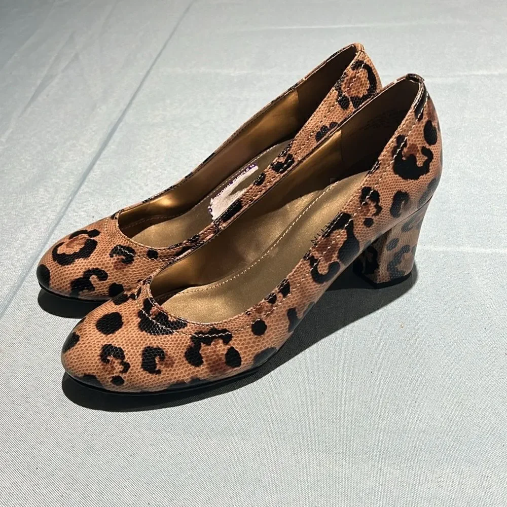 Anne Klein Leopard‎ Print Heels Size 6 B35